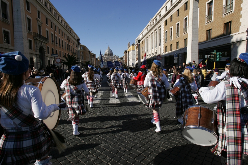 Rome New Year's Parade - Hillcrest Highlanders 2008